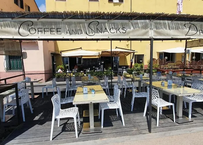 20 Metri Dal Mare * Imperia