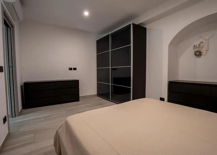 Διαμέρισμα 20 Metri Dal Mare Imperia